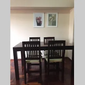 Céntrico Y Tranquilo Departamento Apartamento